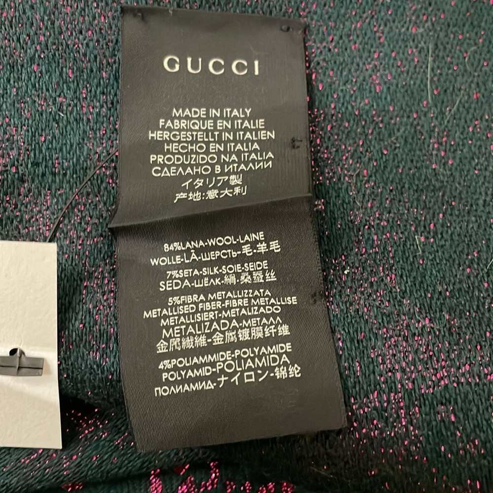 GUCCI Women's Wool Scarf Navy and Pink - Picture 3 of 3